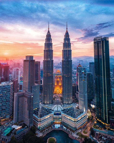 Petronas Twin Tower (Observation Deck & Sky Bridge)