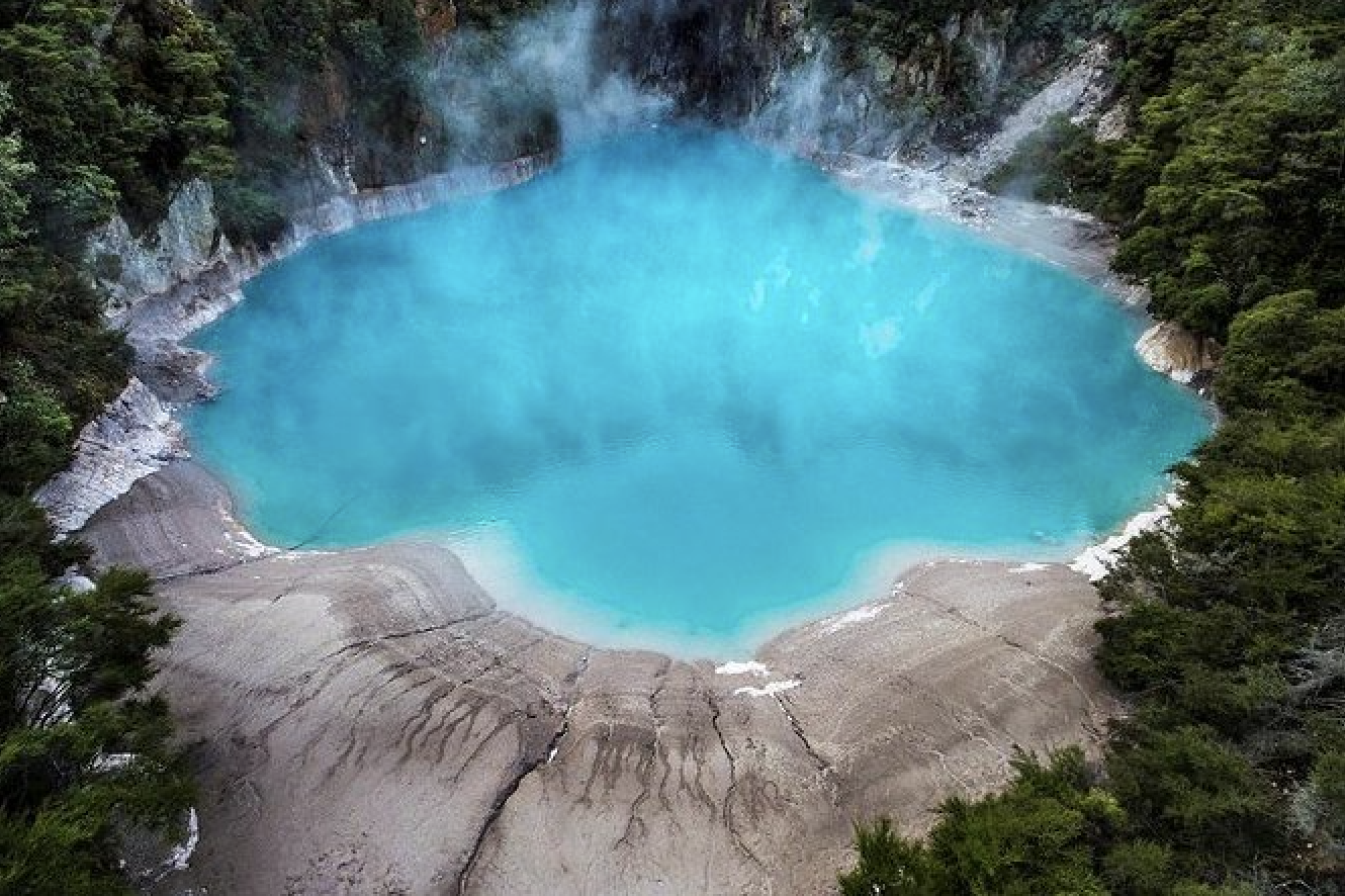 Rotorua WAI-O-TAPU Geothermal Wonderland Half Day Tour