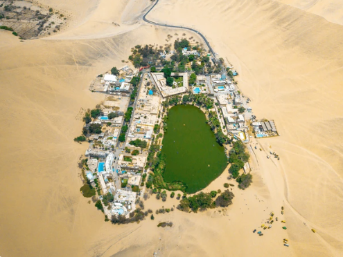 Huacachina  Oasis