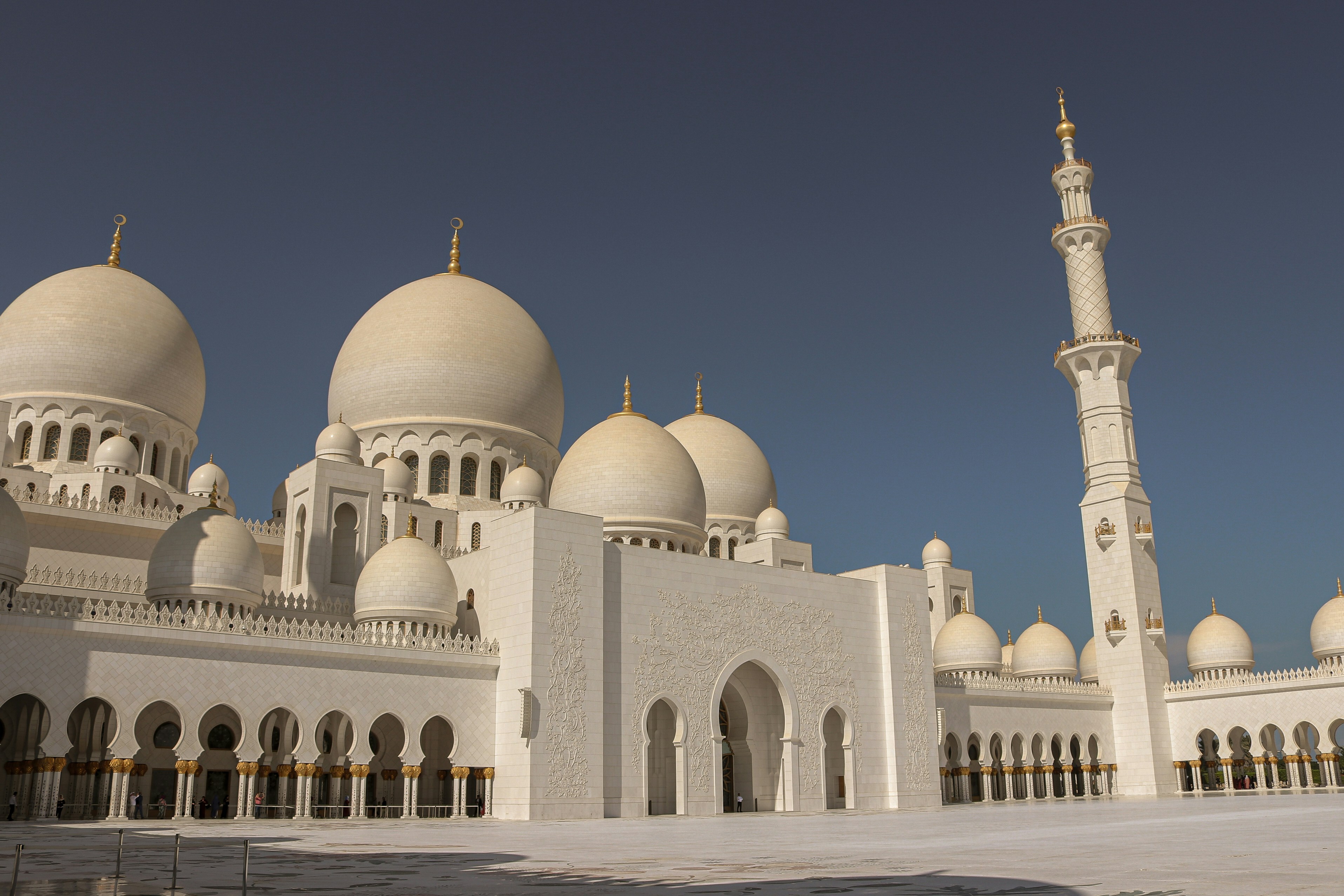 Middleeast United Arab Emirates Tour Packages Itineraries | Ultimate Luxury Getaway 6 Days In Dubai Abu Dhabi | Touron | Touron Holidays | Best Travel Agency