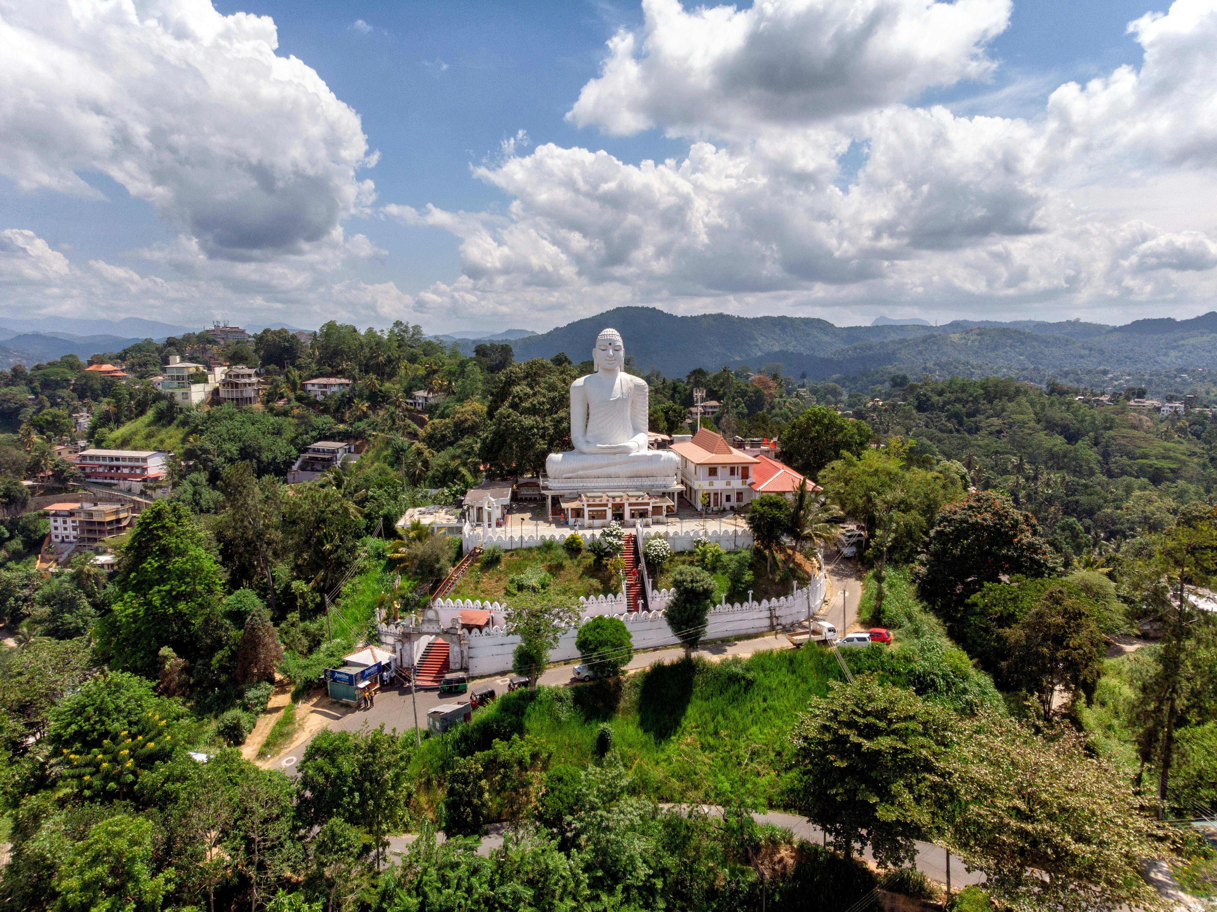 Sri Lanka Tour Packages Itineraries | Srilankas Special Offer | Touron | Touron Holidays | Best Travel Agency