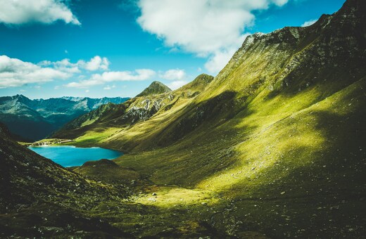 Switzerland Paris Tour Package: 9-Day European Escape