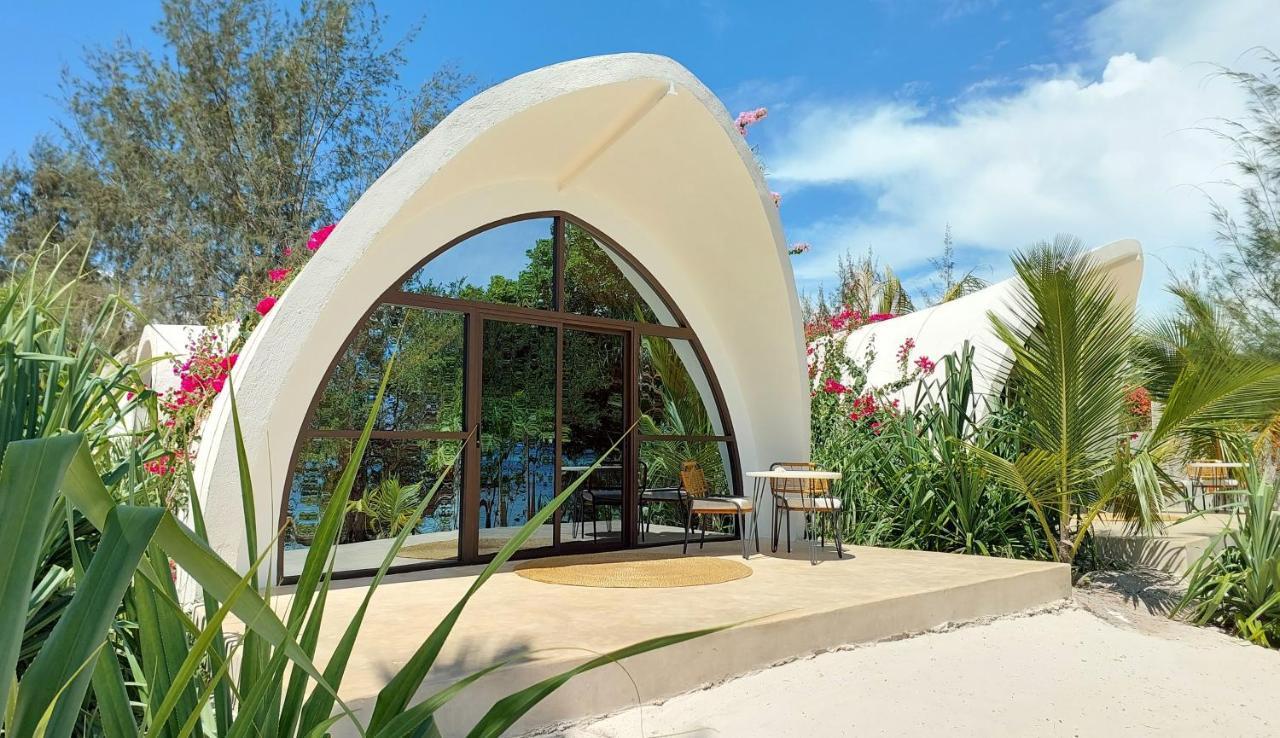 Zanziblue Waves Beach Resort