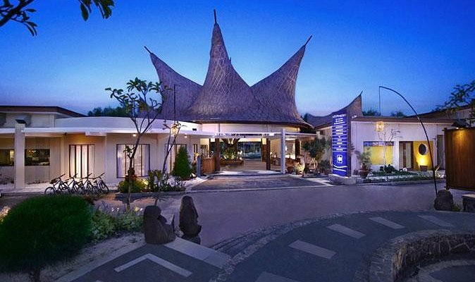 Aston Sunset Beach Resort