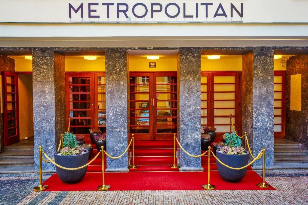 Metropolitan Old Town Hotel 